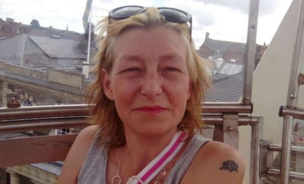 שנה להרעלה בבריטניה: בנה של ההרוגה פונה לפוטין