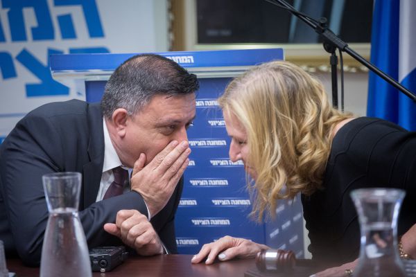 התפרקות: ח"כים מהעבודה בוחנים פילוג וחבירה למרצ