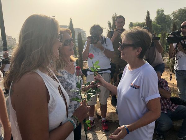 אמהות החטופים הגיעו לבקו"ם: "תאבקו איתנו להחזרת החיילים"