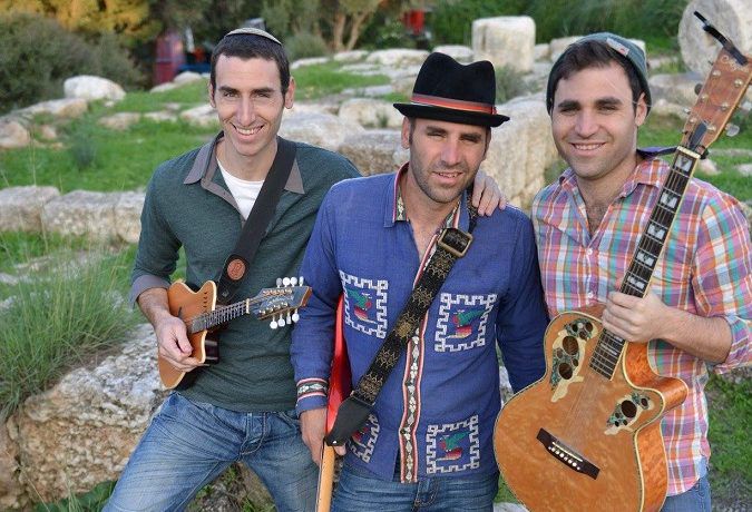 האחים סולמון בשיתוף פעולה עם כוכב 'דה וויס'