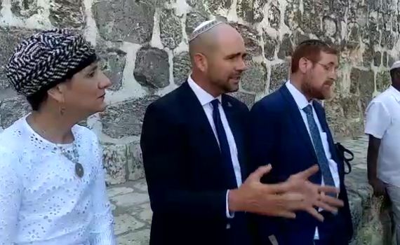 מתי דגל ישראל יתנוסס בהר הבית? צפו בתשובת הח"כ