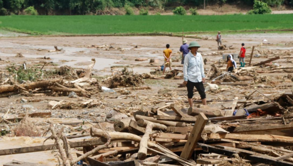 וייטנאם: 21 הרוגים ועשרות נעדרים בעקבות שיטפונות