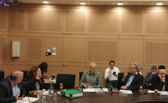 מקלב ושטרן התווכחו: גיוס לצה"ל או לימוד תורה?