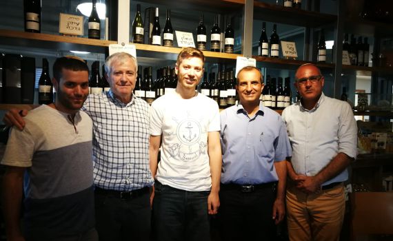 יאיר נתניהו הגיע לגוש עציון וביקר בנתיב האבות