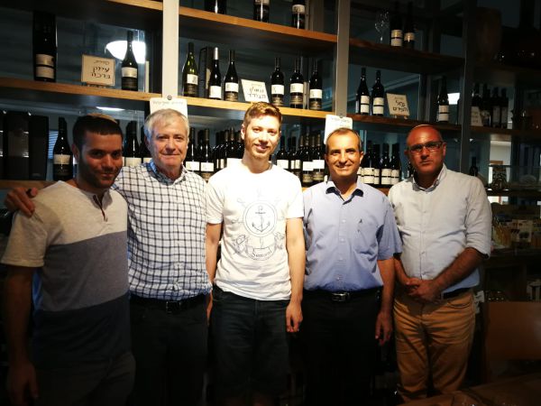 יאיר נתניהו הגיע לגוש עציון וביקר בנתיב האבות