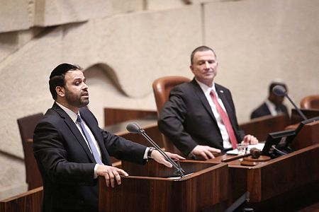 אזולאי טען: "רעידת האדמה הבוקר, בגלל הרפורמים"