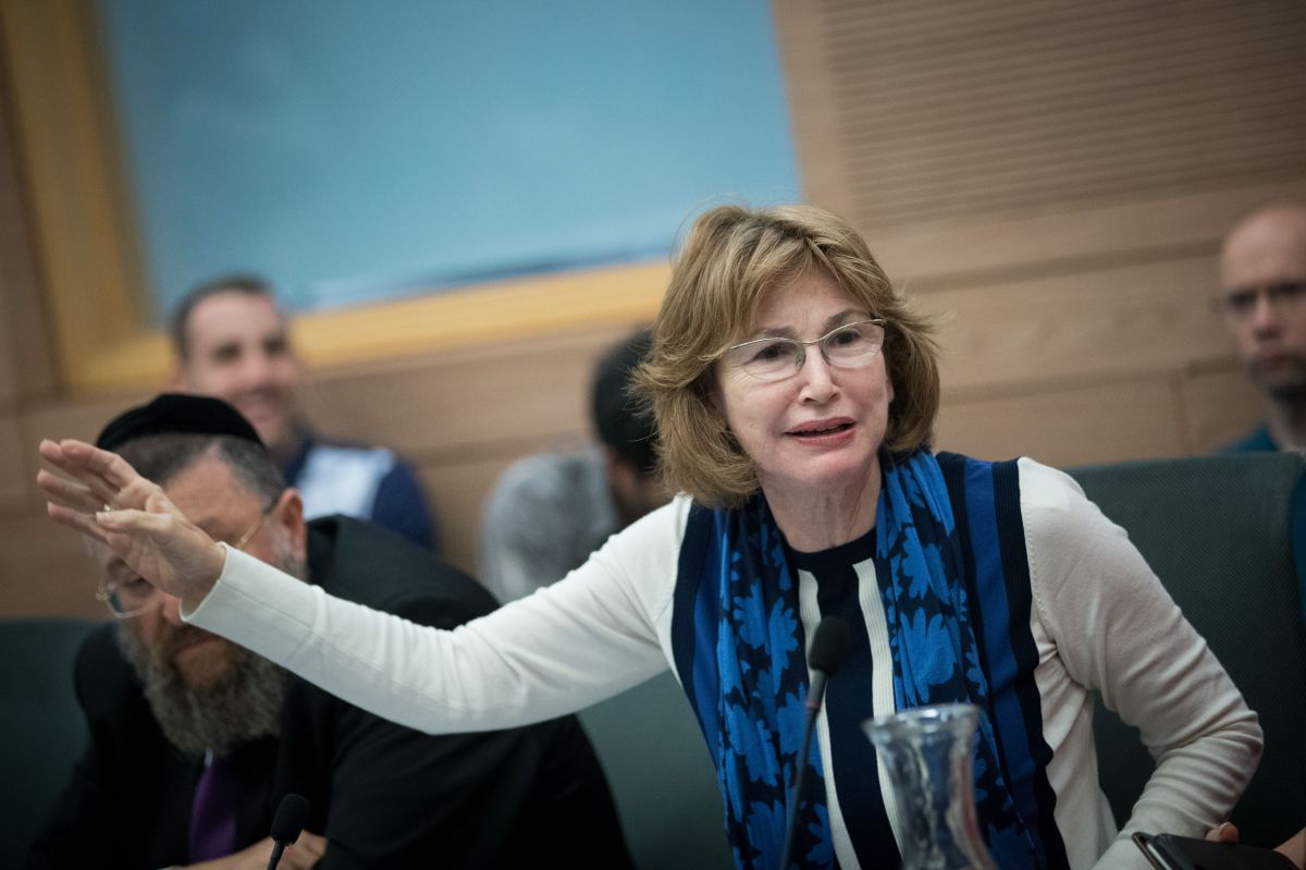השרה לשעבר טוענת: "ישראל מרעיבה אזרחים"