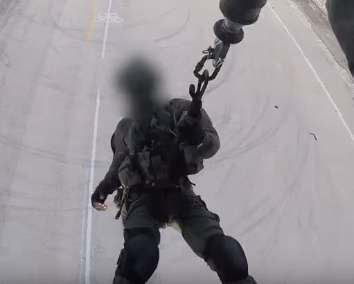 הצצה לפעילות המבצעית של המכונאים המוטסים. צפו