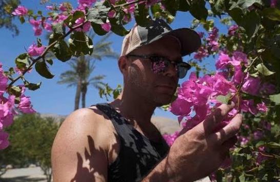 אחים שלי, נצלו את גמר המונדיאל- צאו מהבית