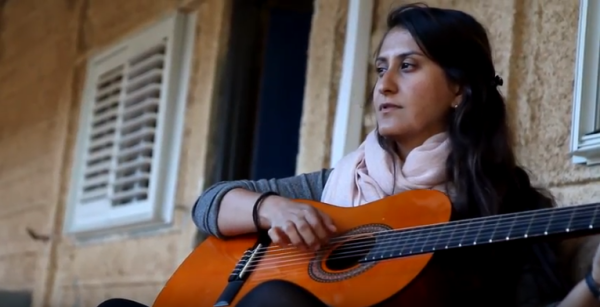 לכבוד שבת: ביצוע ווקאלי לפיוט יָהּ אֶכְסוֹף• צפו