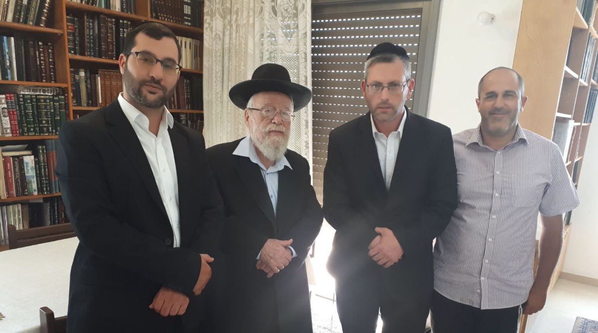 הקרב נמשך: הרב ליאור שוב הורה ל-'מאוחדים' להתפטר