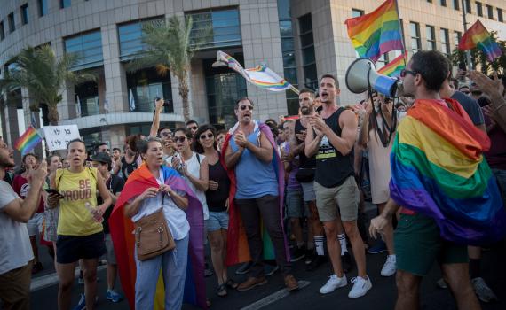 תנועה נגד הלהט"ב: "אנו נמצאים תחת שטיפת מוח"