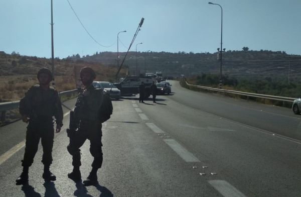 אלון מורה: צה"ל עצר 3 מחבלים כשעליהם מטענים