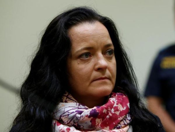 גרמניה: מאסר עולם לחברת כנופיית טרור ניאו-נאצית