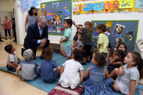 בעקבות הביקורת: נתניהו ביקר במפתיע בשדרות