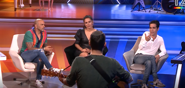 הצצה ראשונה: הזמר הסרוג מגיע ל"אביב או אייל"•צפו