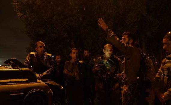 צה"ל פשט על בית המחבל; הכתר על הכפר נמשך