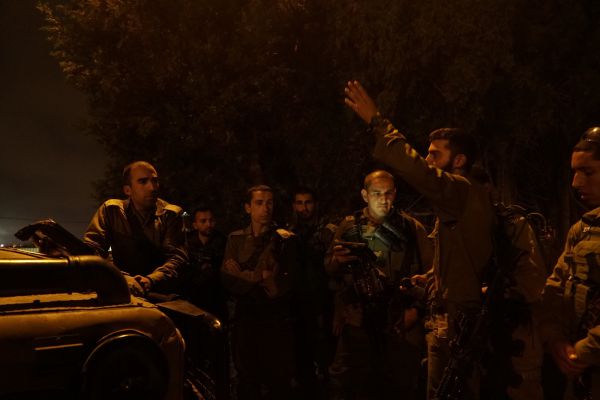 צה"ל פשט על בית המחבל; הכתר על הכפר נמשך