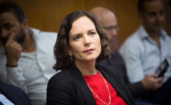 אחרי התמיכה: מי ישלם את החובות של רחל עזריה?