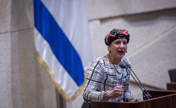 קריאה לנתניהו: לגרש את פעילי השמאל מחברון