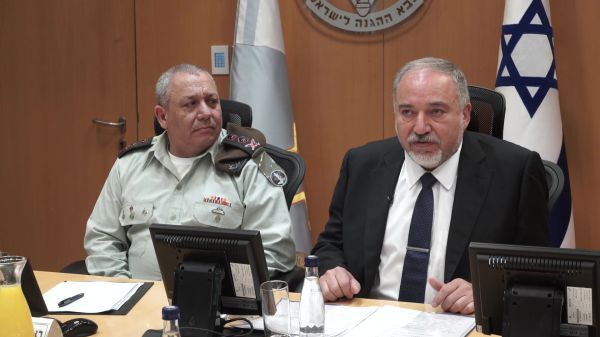 ליברמן לרמטכ"ל: "מרגיש כמו בדיון עם שלום עכשיו"