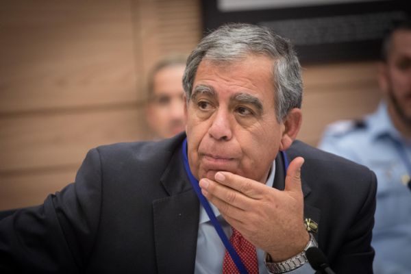 לוי לפירון: "לא הייתי רוצה לראות ערבי במטוס f16"