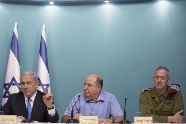 נתניהו מוביל בפער ענק; גנץ מפרק את המחנה הציוני