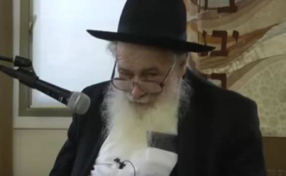 נתן הסכמה לספר המכשיר מורות הלכה וחזר בו