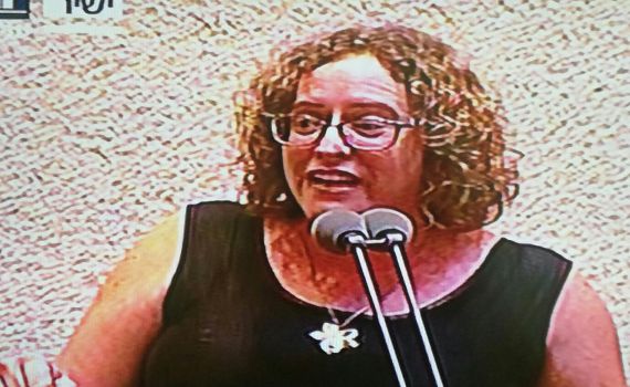 סערה במליאה בגלל שמלה של הח"כית