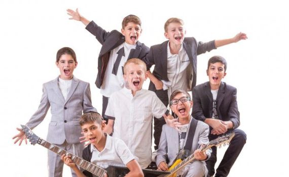 רוצים לשמוח ב4 שפות: ה'קינדרלעך' בסינגל חדש