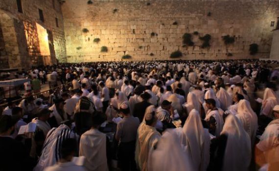 מה הקשר בין י"ז תמוז לחופש הגדול?