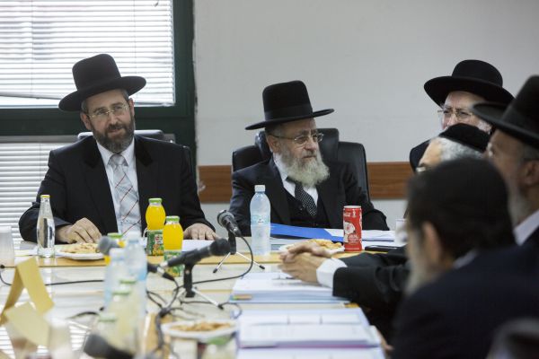 מתוך 150 בוחרים, רק 5 נשים; יש הזדמנות לתקן