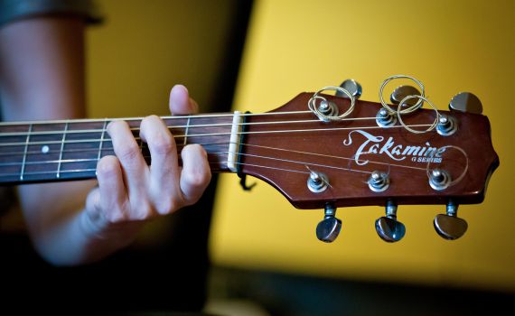 שו"ת: מתי מותר לשמוע מוזיקה בימי בין המצרים?