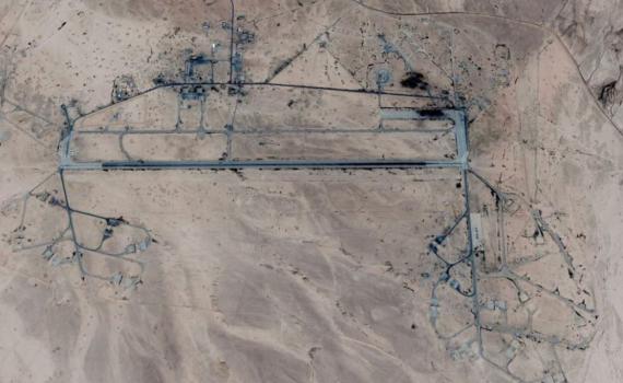 דיווח: הרוגים איראנים בתקיפת בסיס אווירי בסוריה