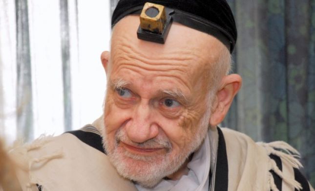  אבל כבד • בגיל 93: הרב שריה דבליצקי הלך לעולמו