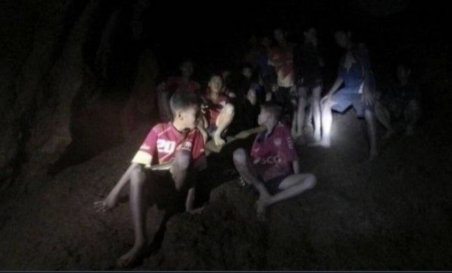  תאילנד: החייל שחילץ נערים ממערה מת מזיהום בדם
