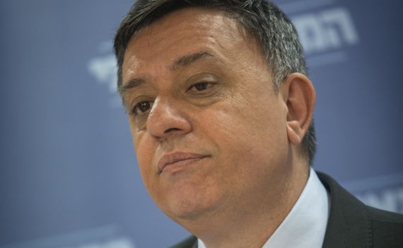 גבאי קרא לליברמן להתפטר: "לך הביתה, נכשלת"