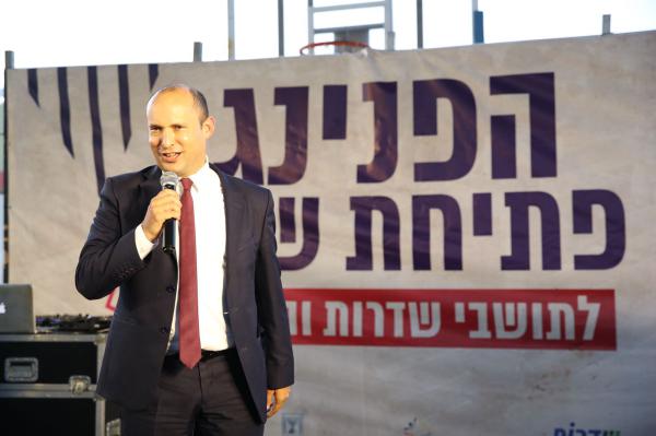 מסר לאויב • בנט בשדרות: "את רוח העיר לא תוכלו לשבור"