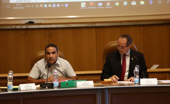 בצל הבחירות: ישיבה סוערת במועצת העיר ירושלים