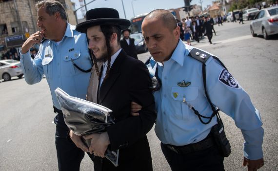 יוגב זועם: המשטרה אוכפת רעש נגד יהודים בלבד