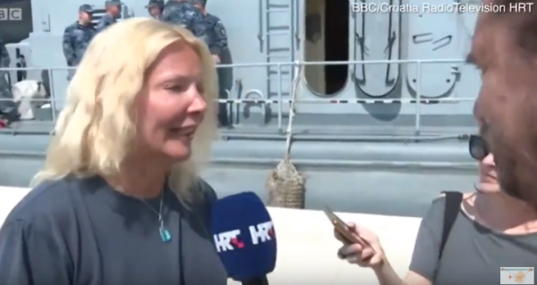 המקרה ששיגע את הרשת: שרדה 10 שעות בלב ים