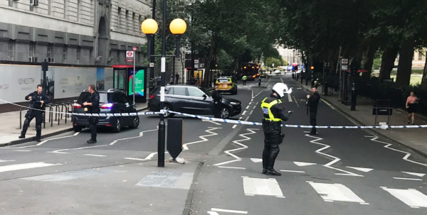 בריטניה: שני פצועים באירוע דריסה ליד הפרלמנט