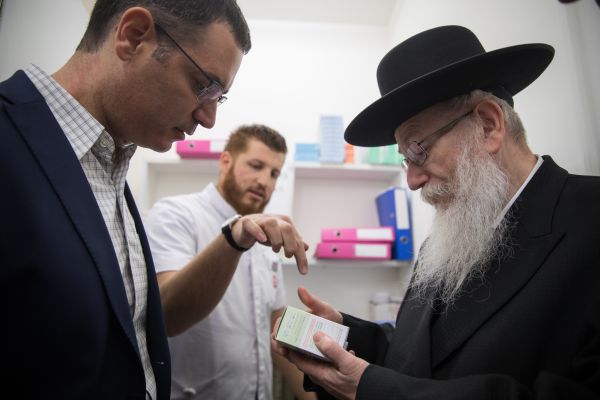 דיון חירום במכת העכברת: 42 נפגעים; "הכל בשליטה"