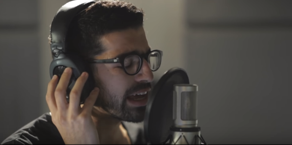 צפו: לראשונה חנן בן ארי שר בלשון נקבה