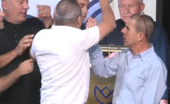 צפו: דיכטר מותקף על ידי פעילים דרוזים