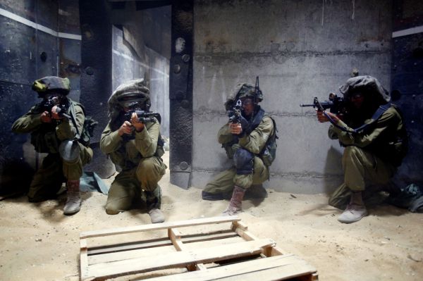 שני לוחמי מגלן נפצעו; האימונים ביחידה הופסקו