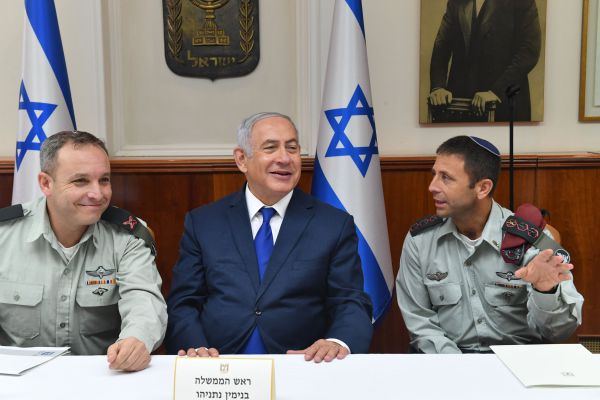 חילוף סרוג אצל נתניהו: טולדנו יצא; בלוט נכנס