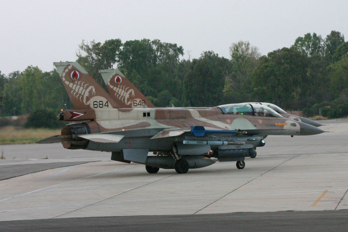 אירוע חמור: כנפי שני מטוסי קרב התנגשו בטיסת אימונים