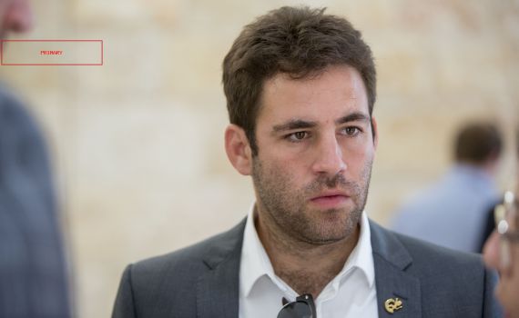 עופר ברקוביץ' מכניס לרשימתו אשת שמאל