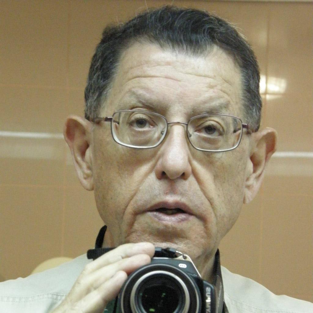 העיתונאי צבי לביא הלך לעולמו